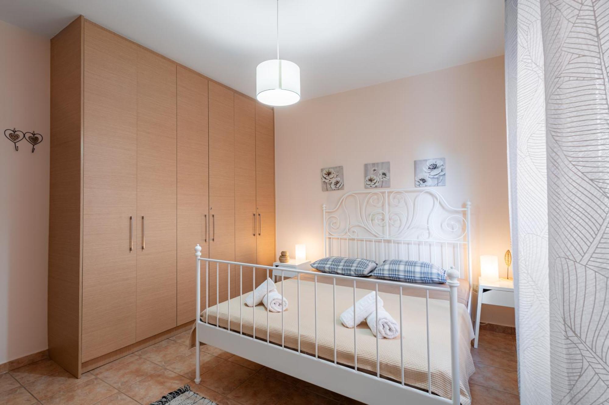 Apartmán Relaxing Family House With Garden In Avra,