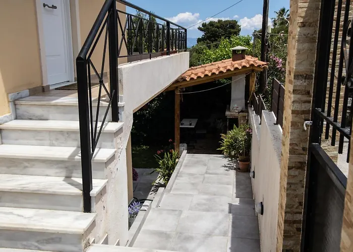 Relaxing Family House With Garden In Avra, Rafina