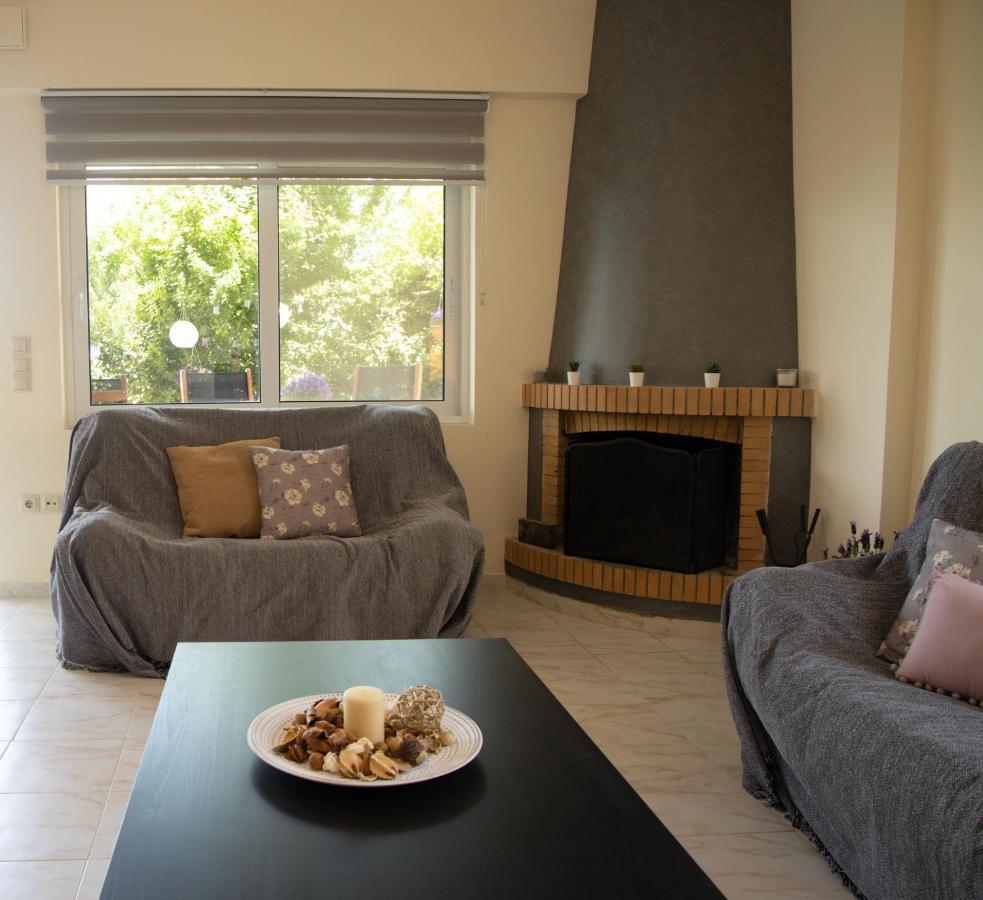 Relaxing Family House With Garden In Avra, Rafina (Attica)