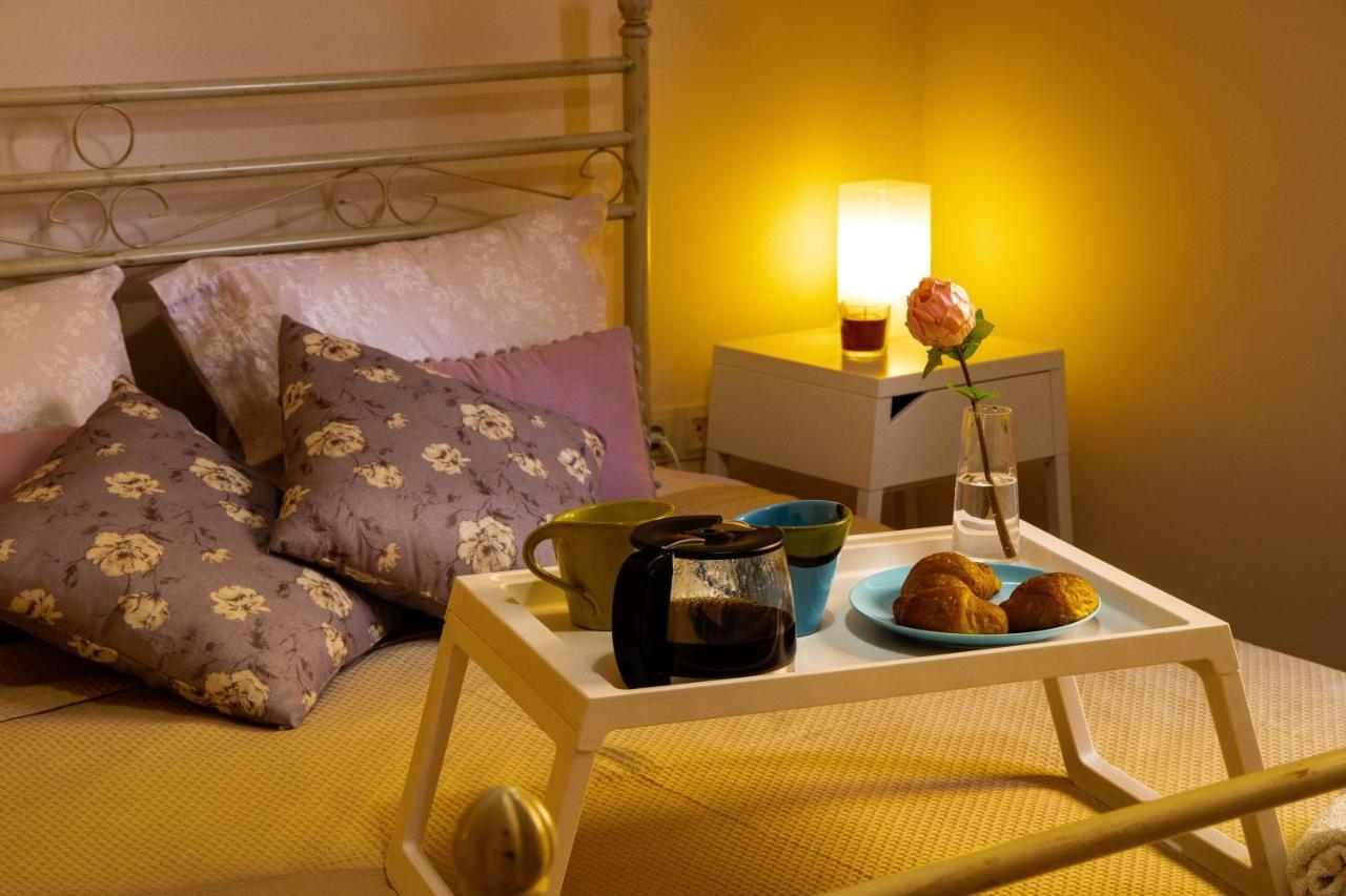Apartment Relaxing Family House With Garden In Avra, *