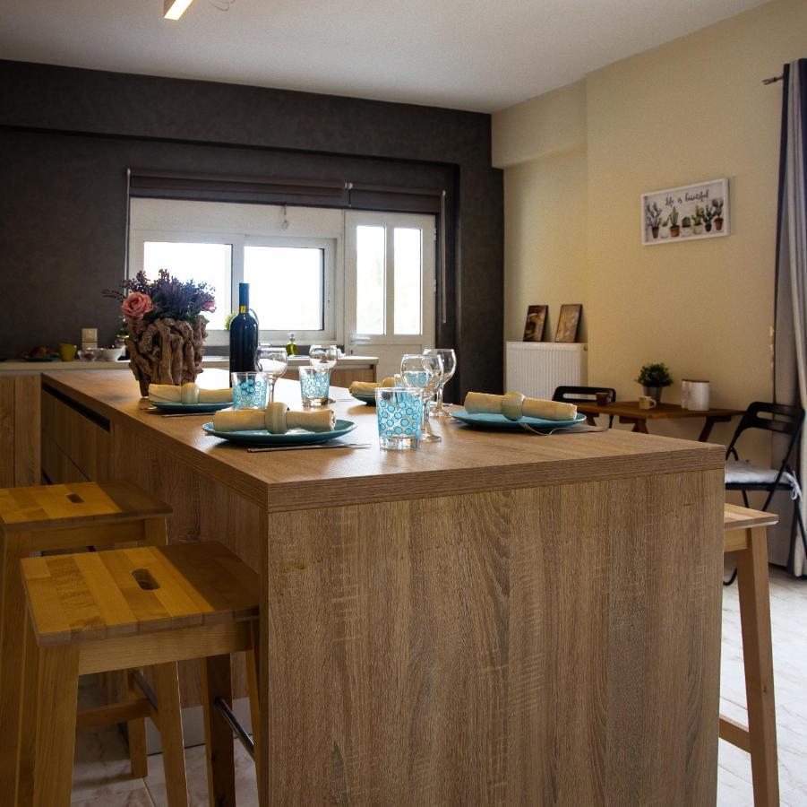 Apartment Relaxing Family House With Garden In Avra, *